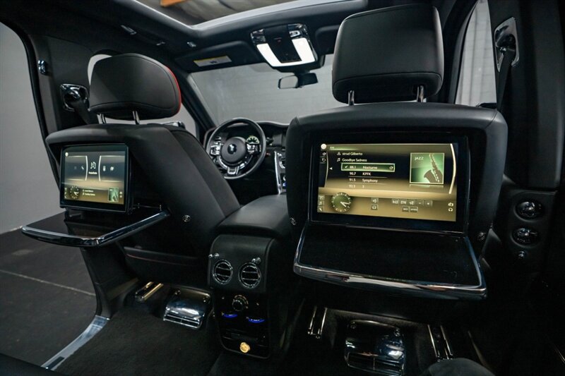 Used 2020 Rolls-Royce Cullinan AWD/4WD image 10