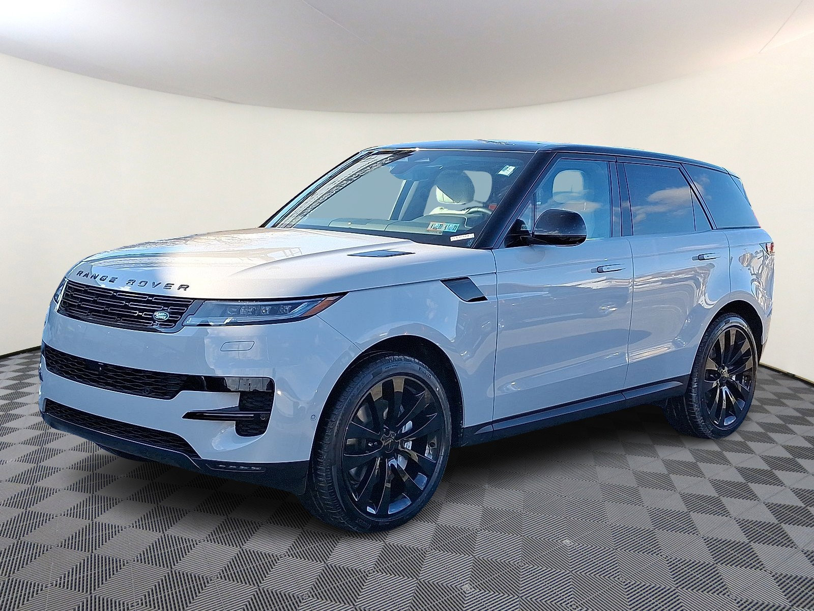 New 2026 Land Rover Range Rover Sport SE image 1