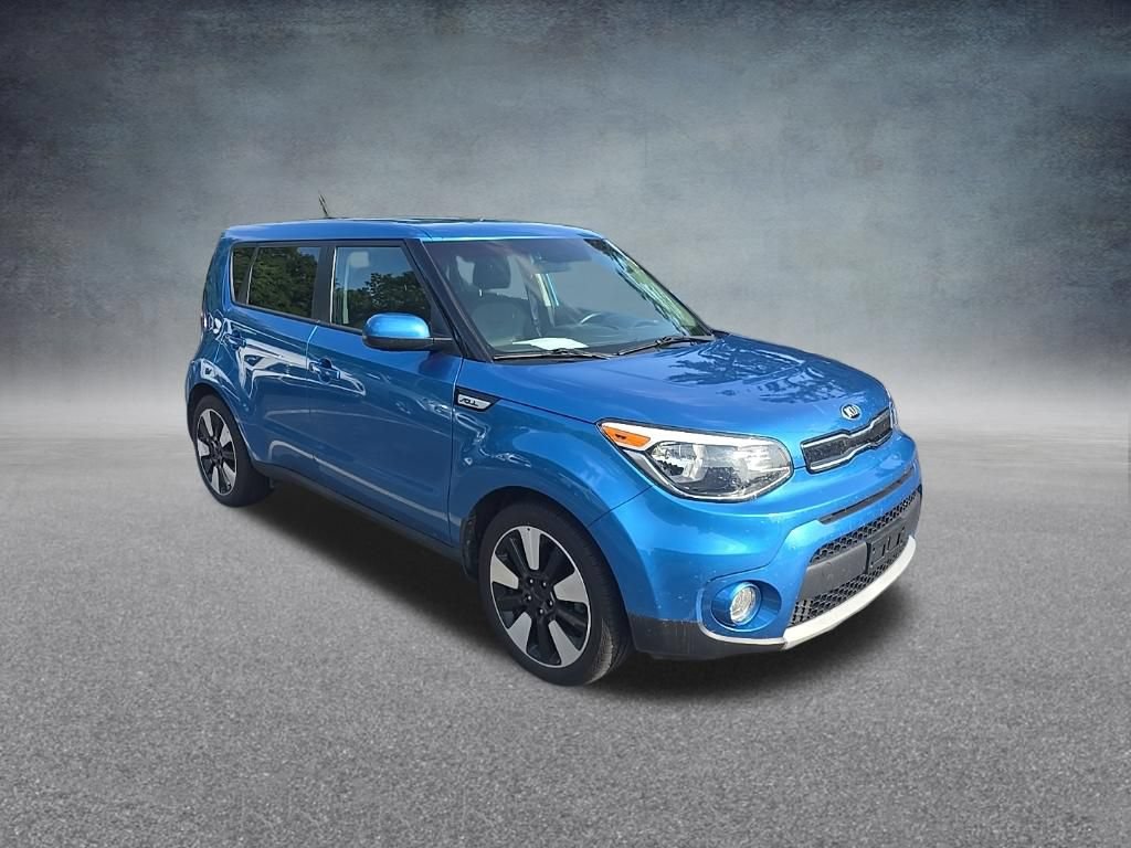 Used 2019 Kia Soul + FWD image 2