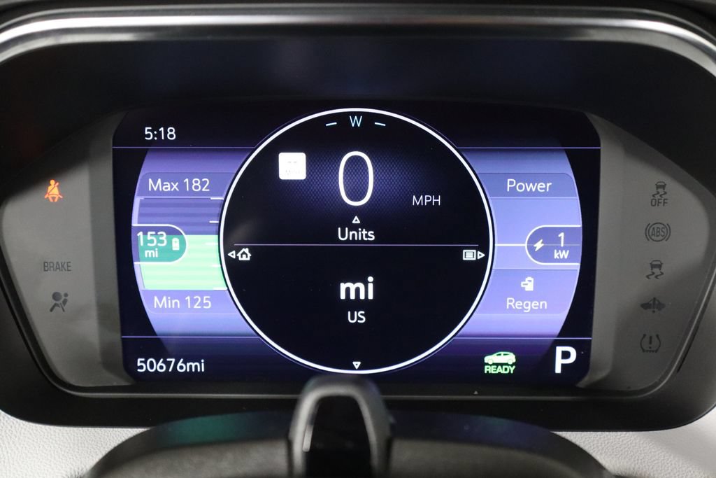 Used 2022 Chevrolet Bolt EUV Premier w/ Sun & Sound Package FWD image 11