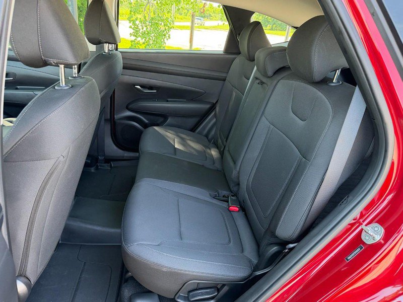 Used 2025 Hyundai Tucson SE FWD image 17