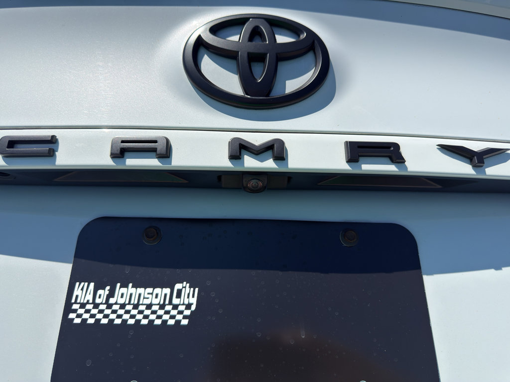 Used 2024 Toyota Camry SE FWD image 19