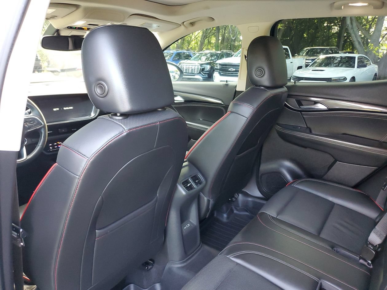 Used 2023 Buick Envision Essence w/ Sport Touring Package AWD/4WD image 10