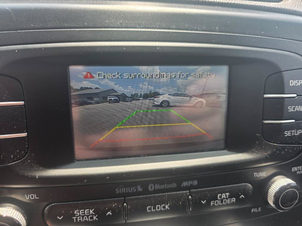 Used 2016 Kia Soul + FWD image 18