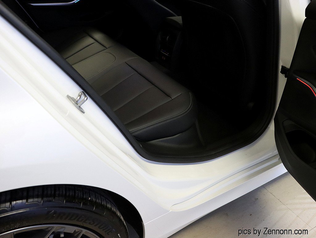 Certified 2025 BMW 330i xDrive Sedan image 32