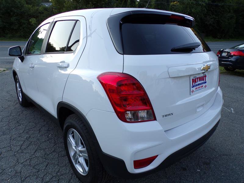 Used 2020 Chevrolet Trax LS w/ Fleet Convenience Package FWD image 6