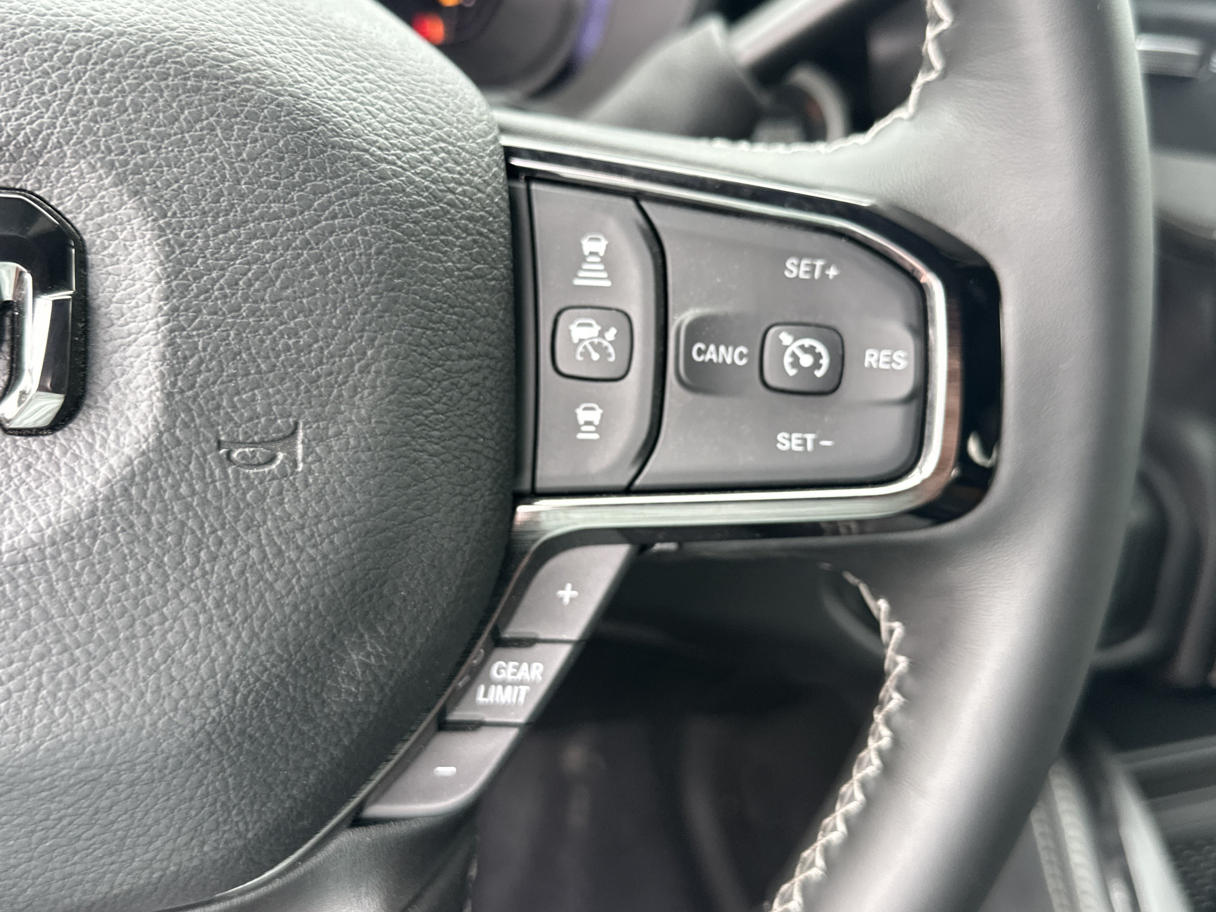 New 2026 RAM 3500 Limited AWD/4WD image 10