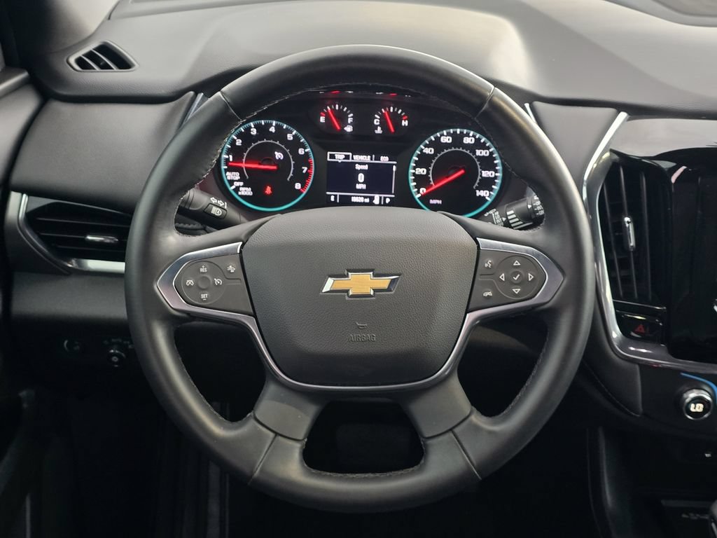 Used 2023 Chevrolet Traverse LT FWD image 14