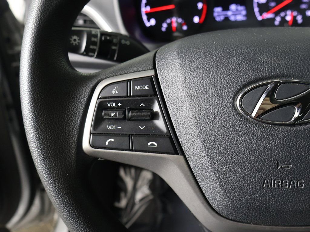 Used 2022 Hyundai Accent SEL image 35