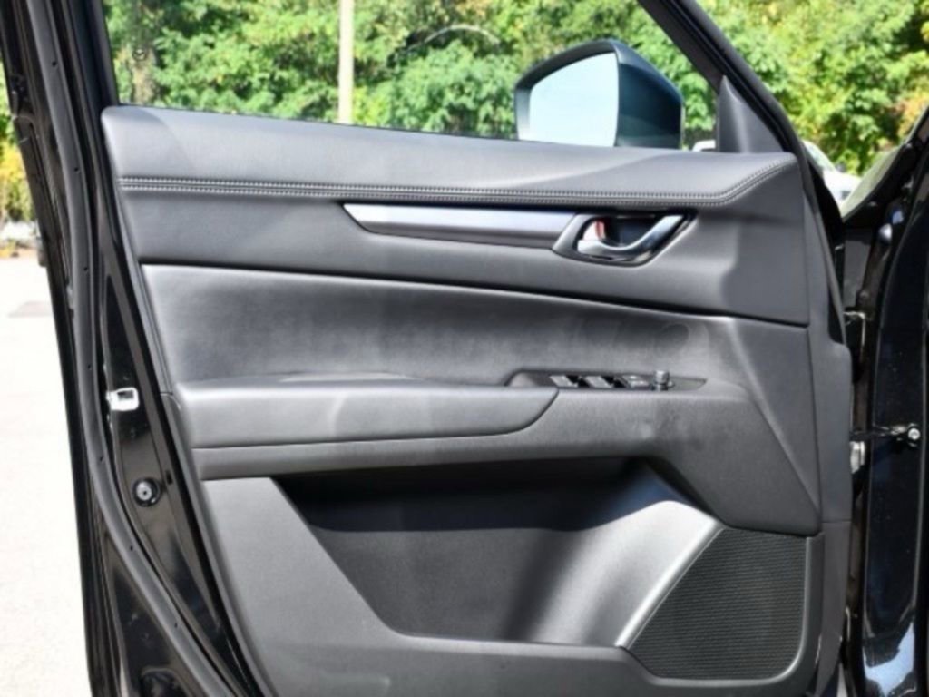 New 2025 MAZDA CX-5 AWD 2.5 S w/ Select Package image 10