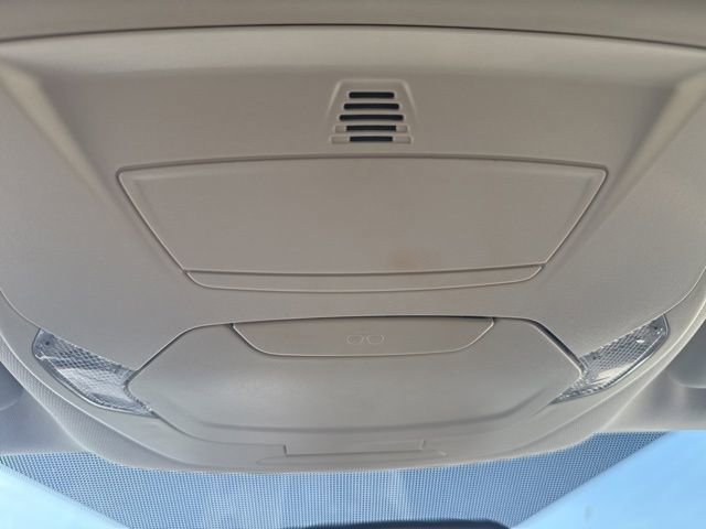 Used 2015 Ford Escape SE w/ SE Chrome Package image 28