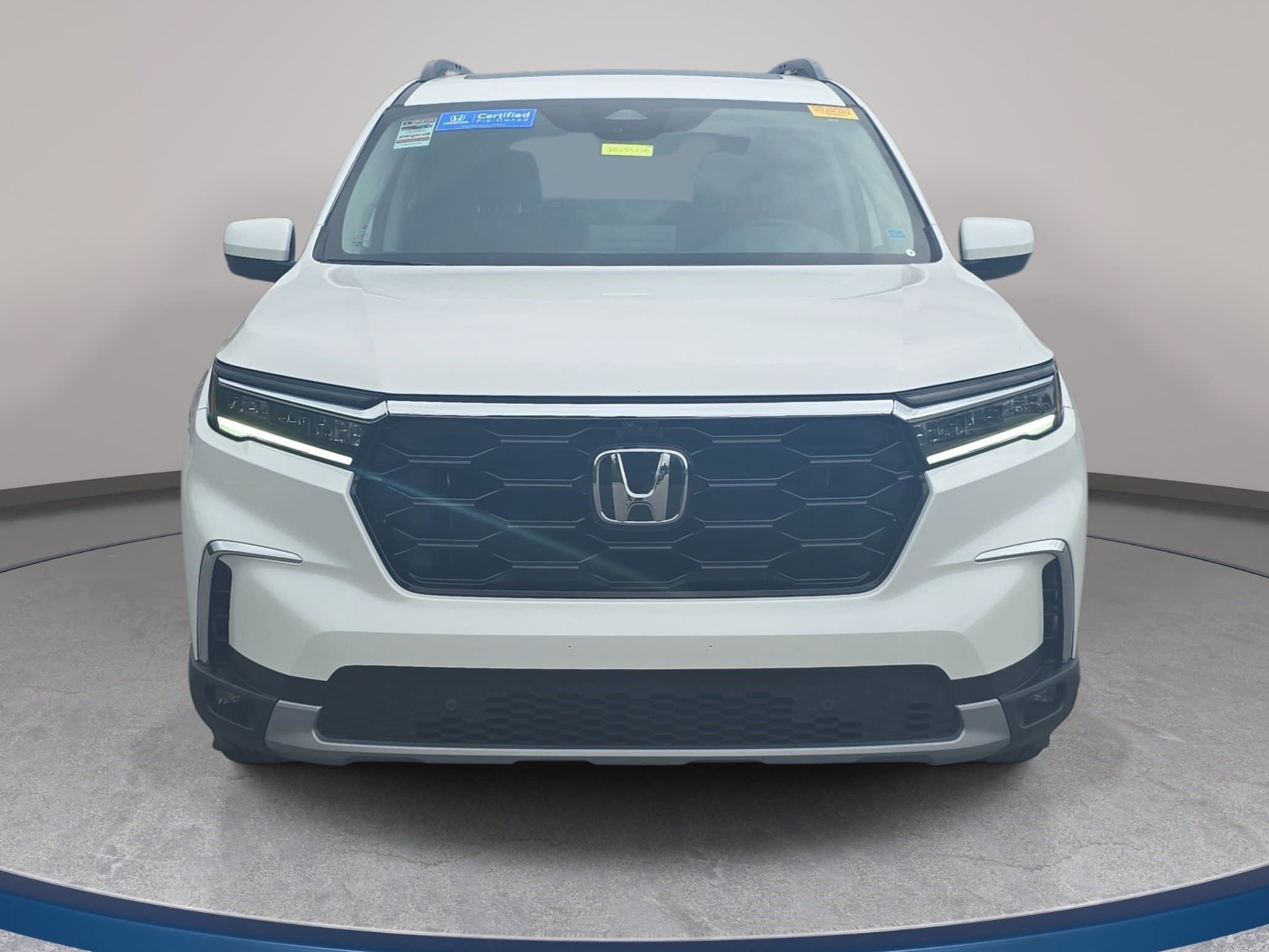Used 2025 Honda Pilot Elite image 2