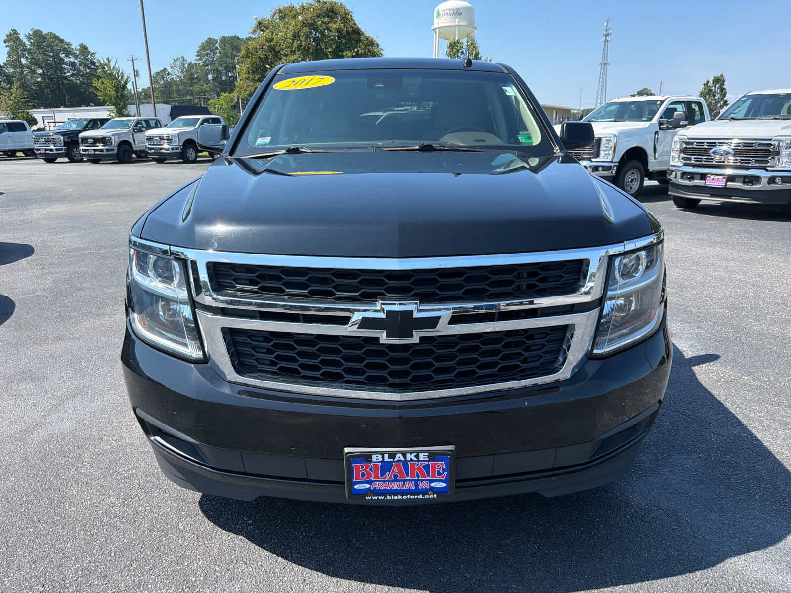 Used 2017 Chevrolet Tahoe LT w/ Luxury Package AWD/4WD image 8