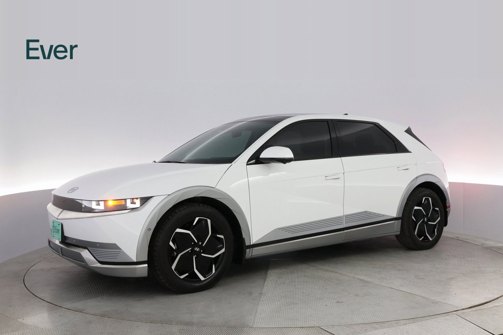 Used 2024 Hyundai Ioniq 5 Limited image 15