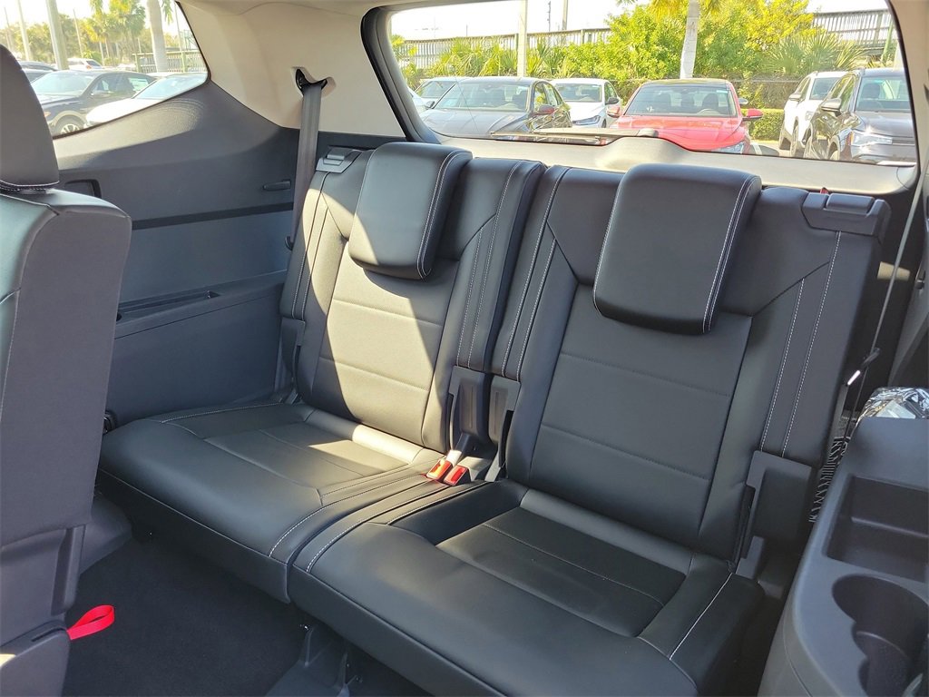 Used 2022 Volkswagen Atlas SE w/ Panoramic Sunroof Package image 12