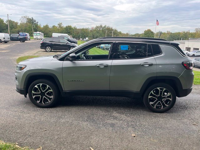 Certified 2022 Jeep Compass Limited AWD/4WD image 6