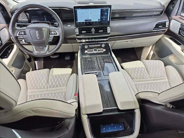 Used 2022 Lincoln Navigator Black Label AWD/4WD image 18