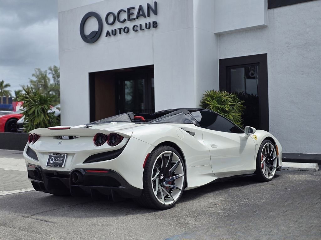 Used 2022 Ferrari F8 Tributo image 4