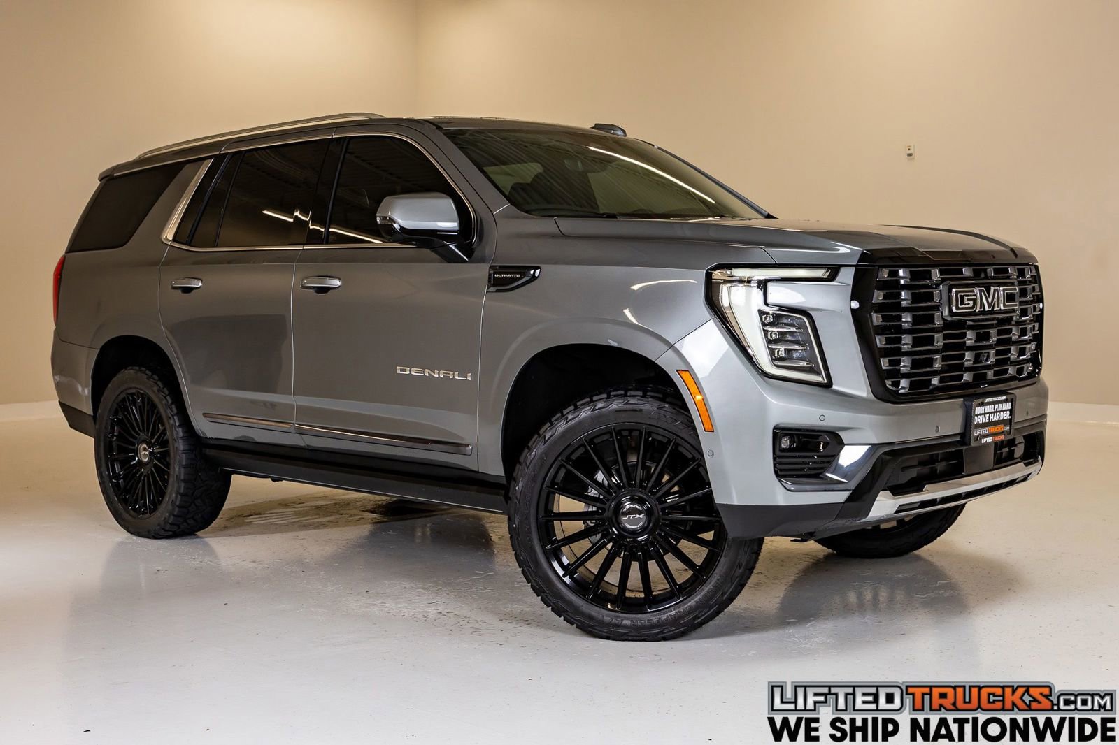 Used 2026 GMC Yukon Denali Ultimate w/ LPO, Floor Liner Package AWD/4WD image 1