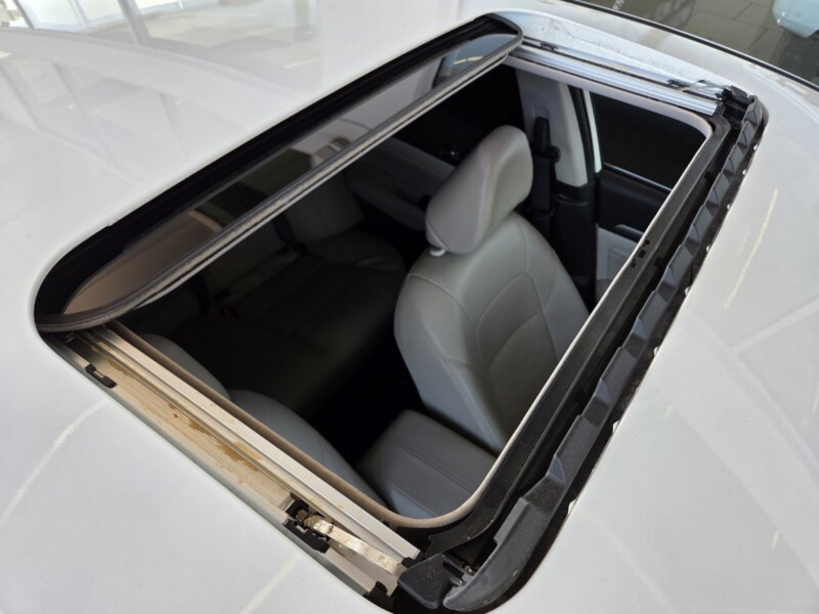 Used 2023 Nissan Altima 2.5 SL FWD image 22