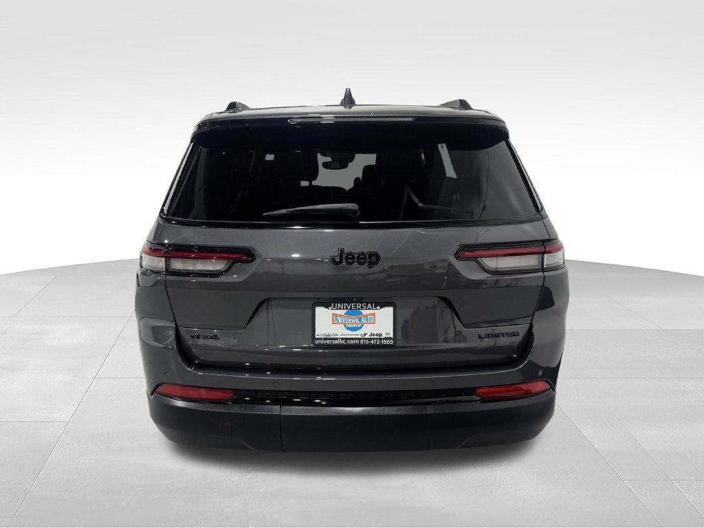 Used 2025 Jeep Grand Cherokee L Limited w/ Black Appearance Package AWD/4WD image 25