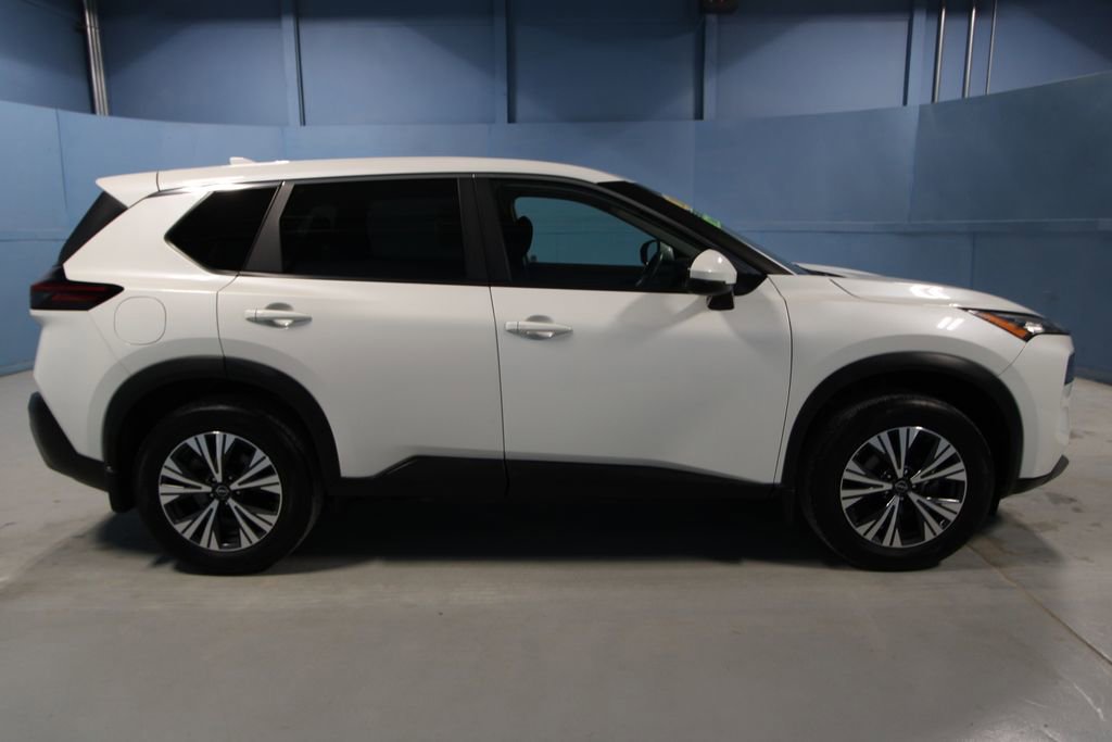 Used 2022 Nissan Rogue SV AWD/4WD image 35