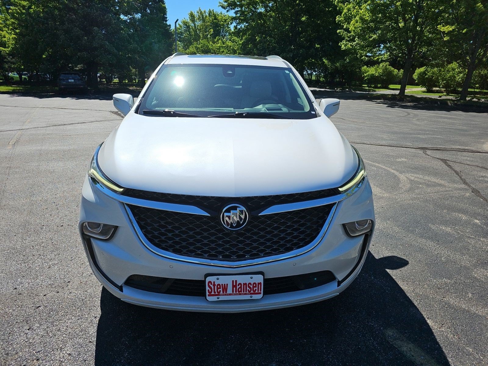 Used 2023 Buick Enclave Avenir w/ Trailering Package, 5000 lbs. AWD/4WD image 9