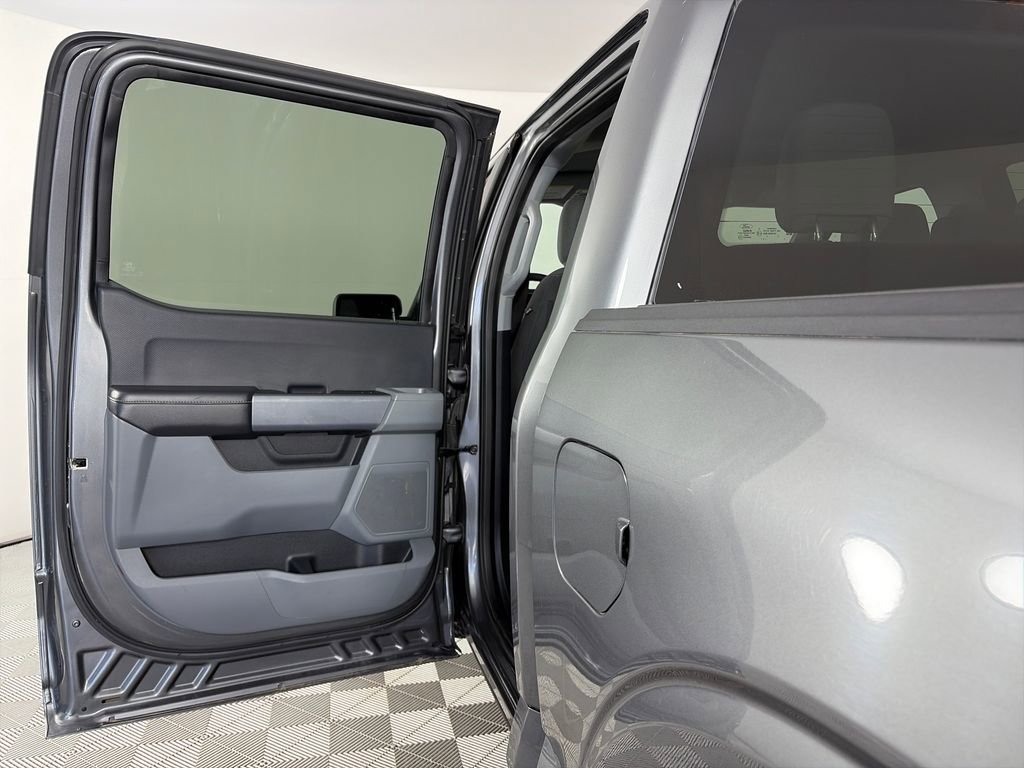 Certified 2022 Ford F150 XLT AWD/4WD image 12