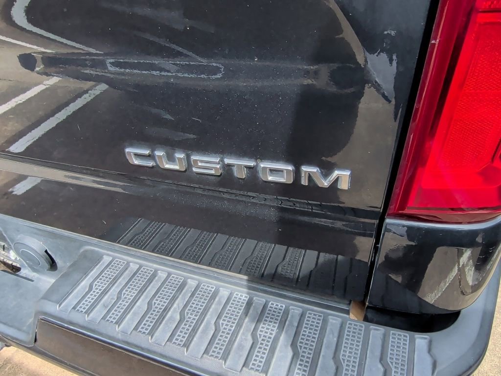 Used 2021 Chevrolet Silverado 1500 Custom image 8