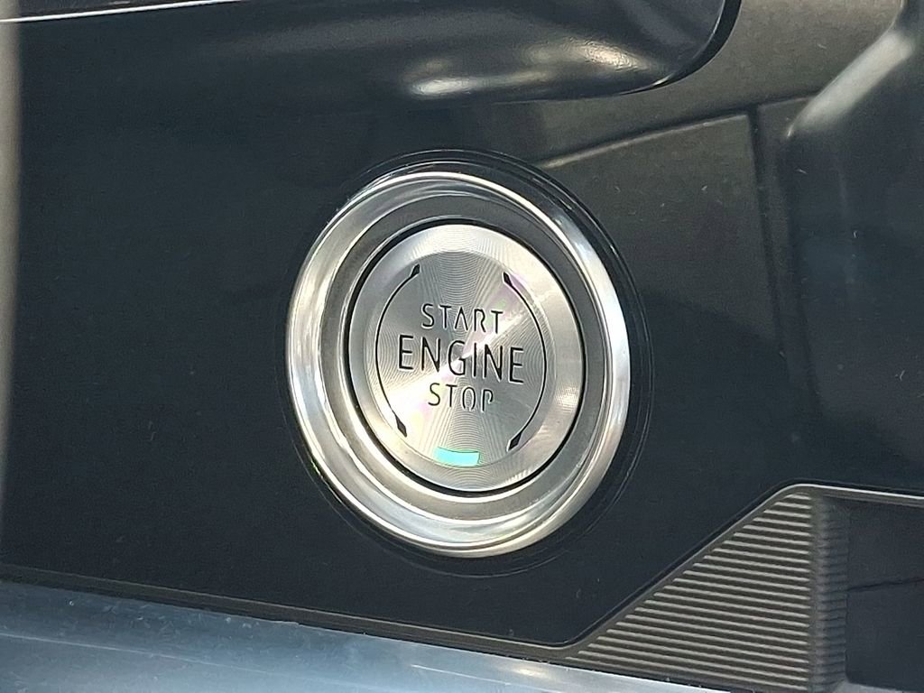 Used 2022 Chevrolet Corvette Stingray Premium Cpe w/ Z51 Performance Package image 21