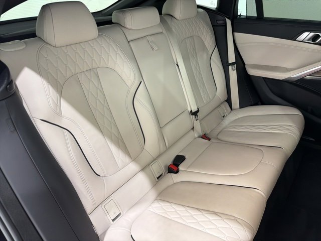 Certified 2023 BMW X6 xDrive40i w/ Executive Package image 22