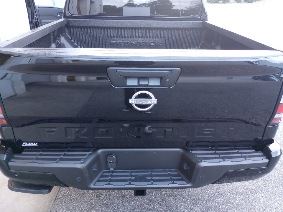 New 2026 Nissan Frontier SV image 14