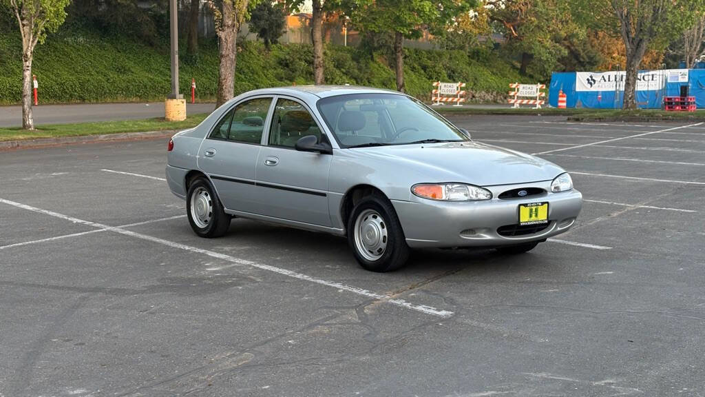 Used 1997 Ford Escort Sedan FWD image 7