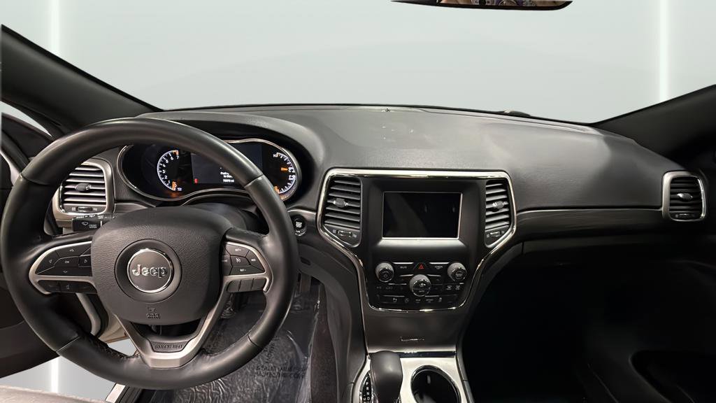 Used 2019 Jeep Grand Cherokee Laredo image 17