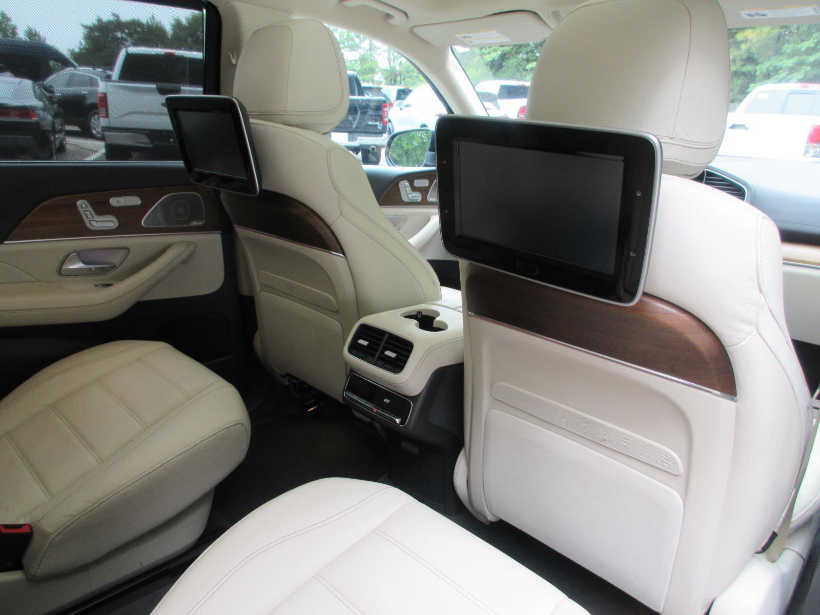 Used 2020 Mercedes-Benz GLS 580 4MATIC image 24