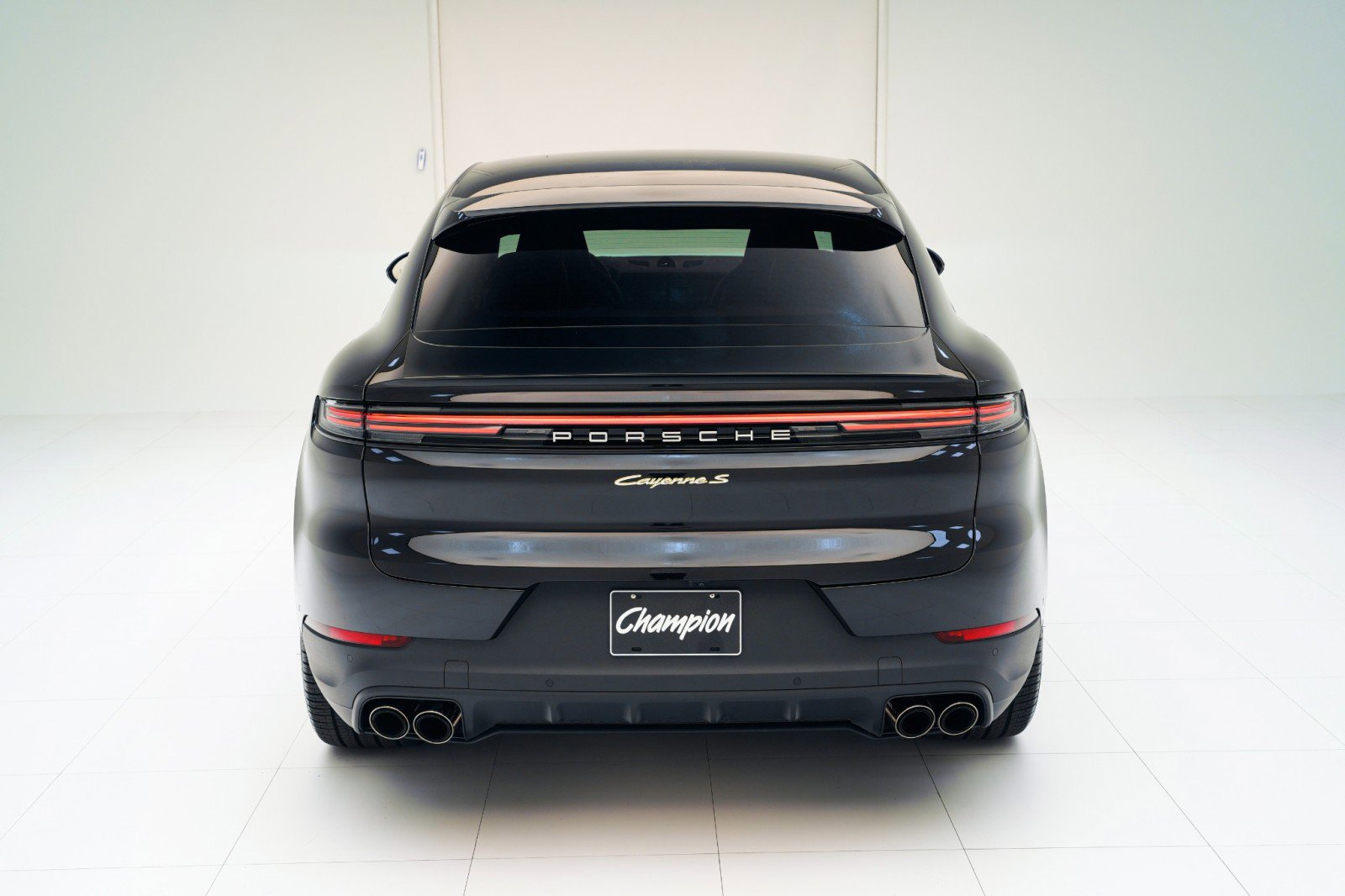 New 2026 Porsche Cayenne S image 10