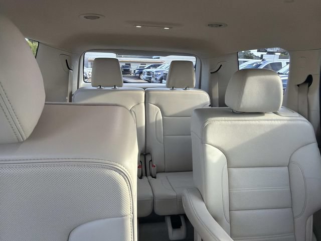 Used 2023 GMC Acadia Denali w/ Denali Technology Package FWD image 12