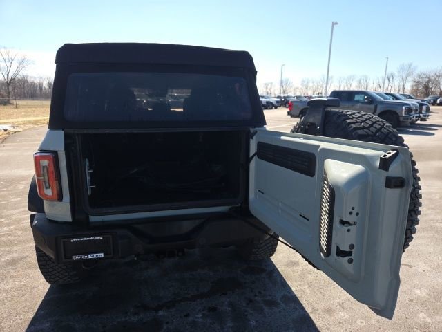 Used 2023 Ford Bronco Wildtrak image 10