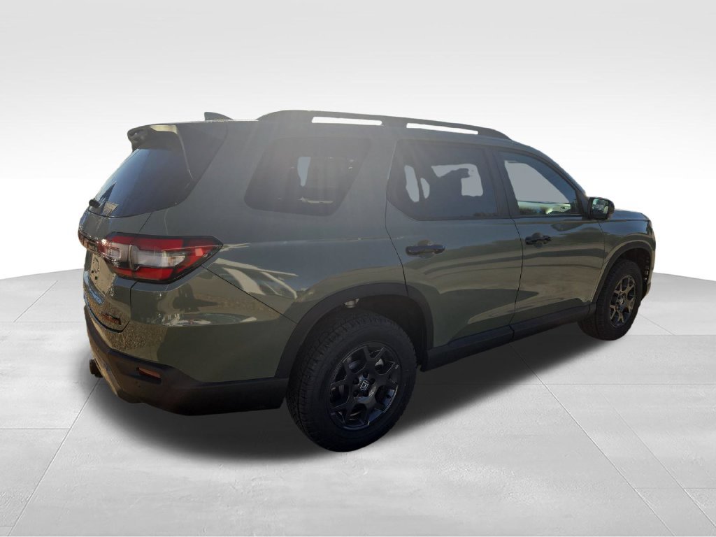 New 2026 Honda Pilot TrailSport image 5