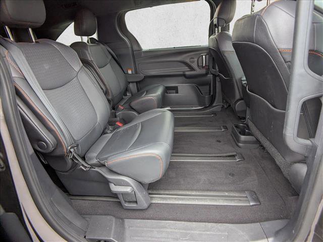 Used 2021 Toyota Sienna XSE image 12