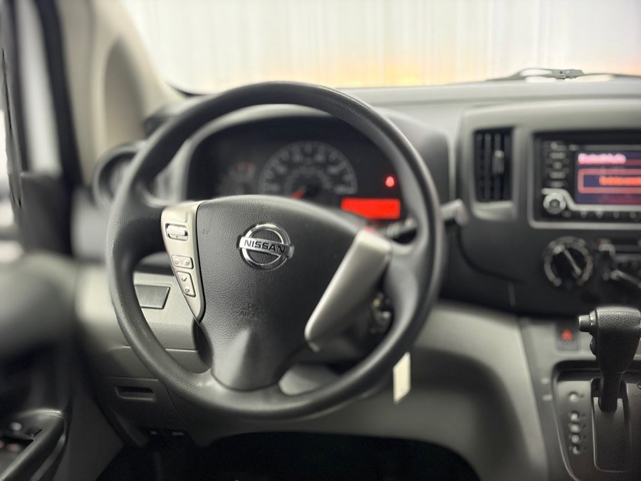 Used 2019 Nissan NV200 S FWD image 23