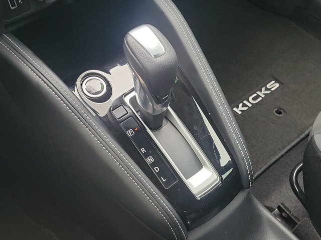 Used 2020 Nissan Kicks SR FWD image 24