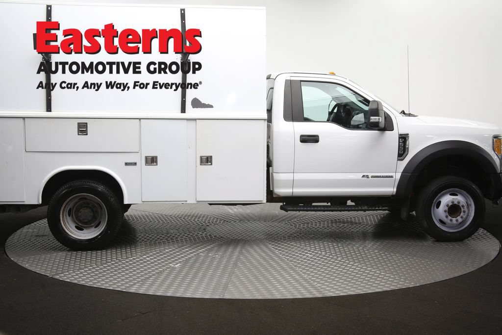 Used 2017 Ford F550 2WD Regular Cab Super Duty image 46