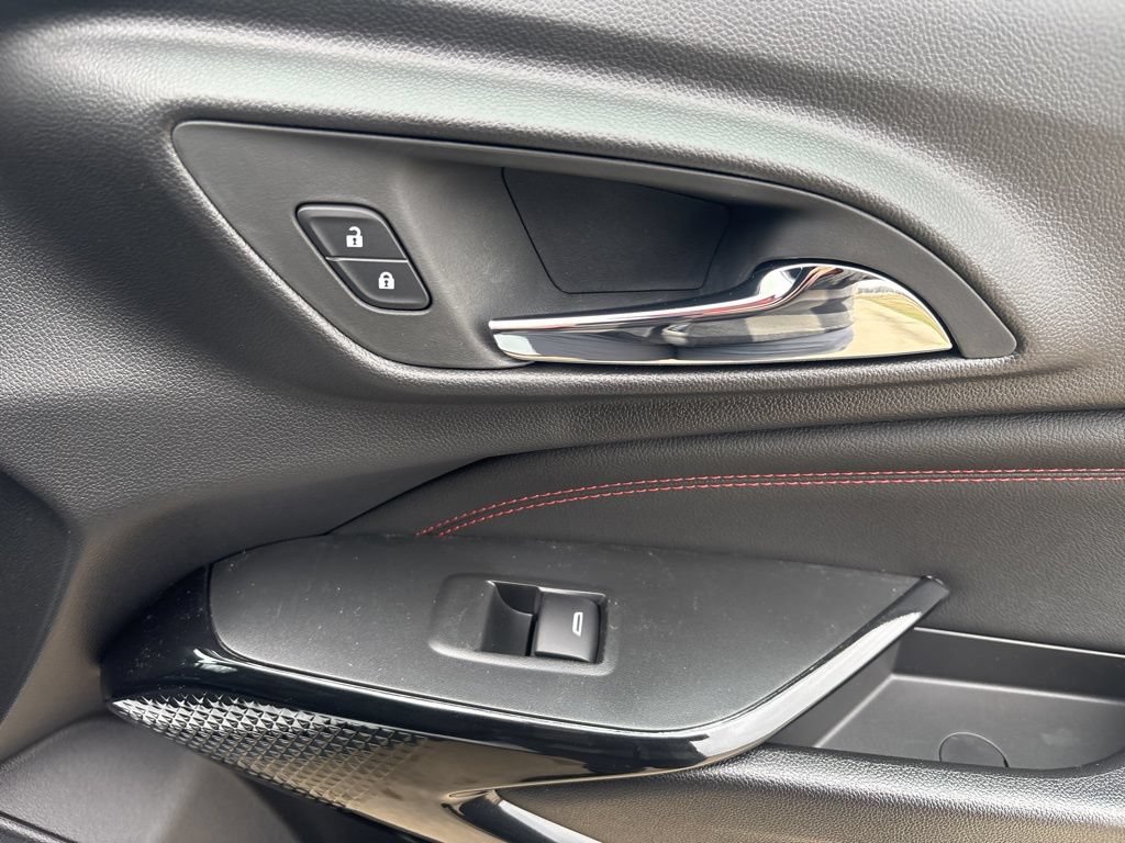 New 2026 Chevrolet Trax RS w/ Sunroof Package FWD image 30