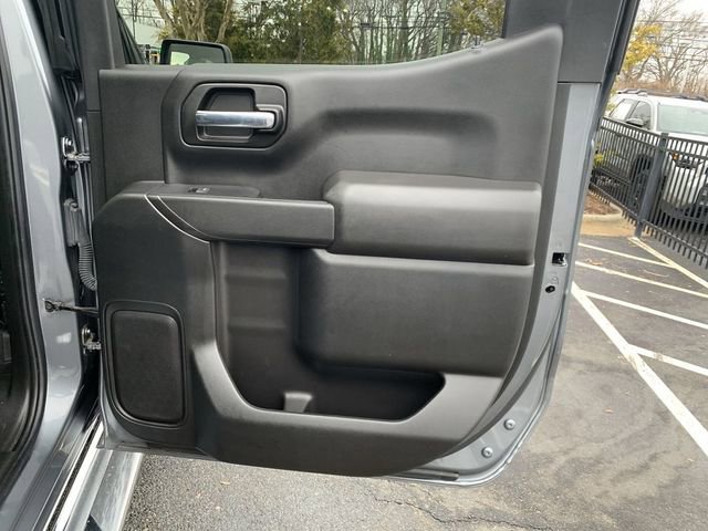 Used 2022 Chevrolet Silverado 1500 Custom image 11