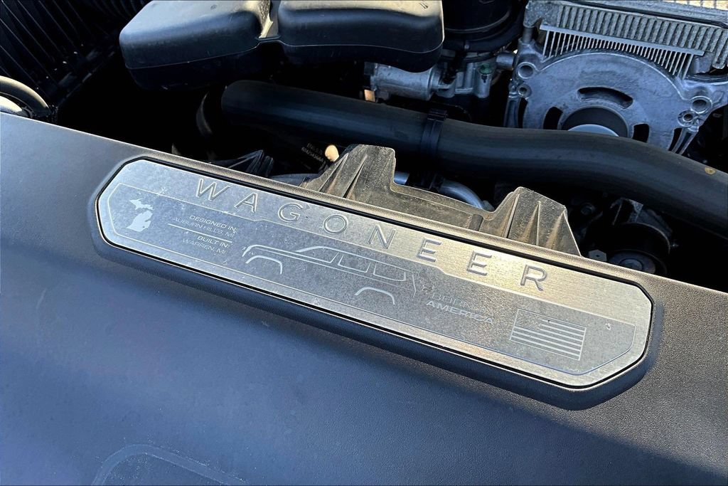 Used 2022 Jeep Wagoneer Series II AWD/4WD image 32