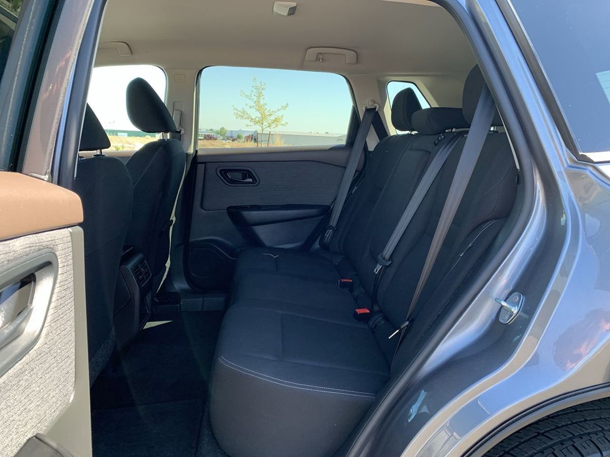 Used 2023 Nissan Rogue S AWD/4WD image 24