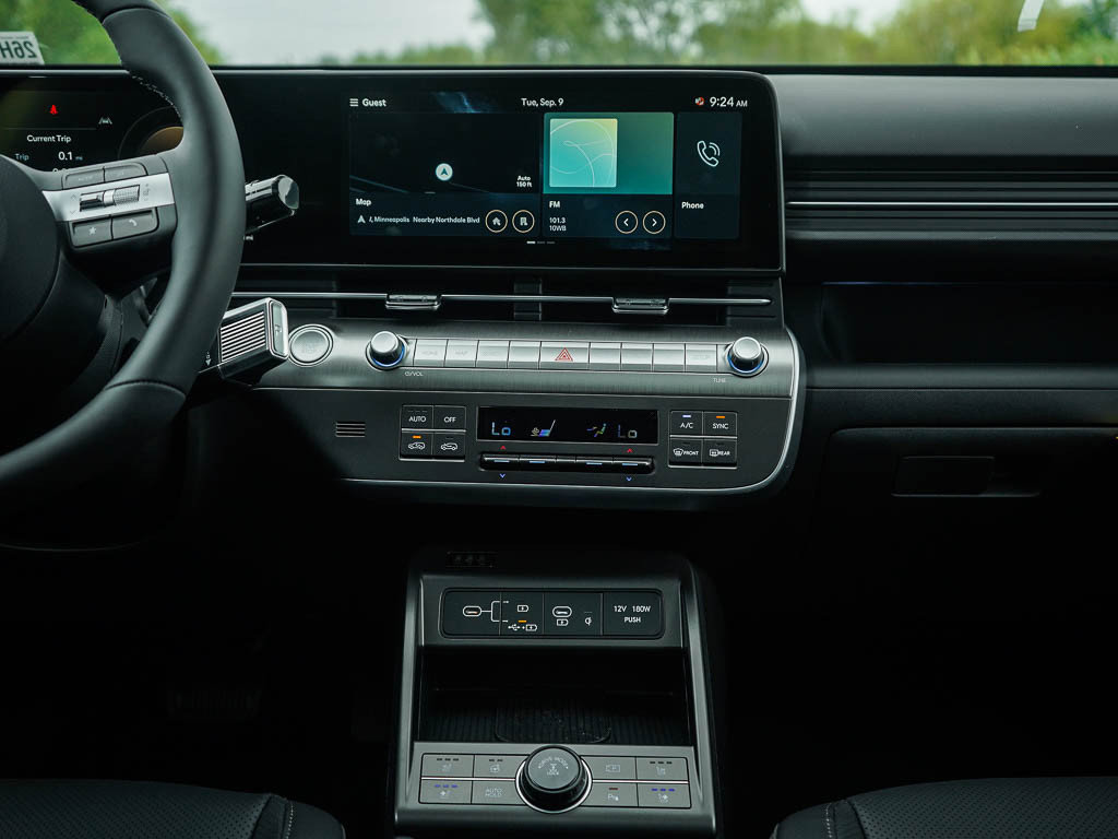 New 2026 Hyundai Kona Limited AWD/4WD image 17