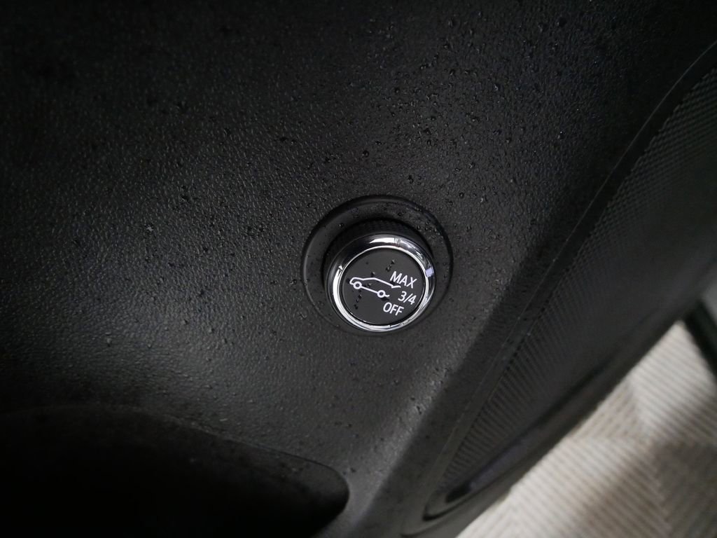 Used 2023 Buick Envision Preferred image 15