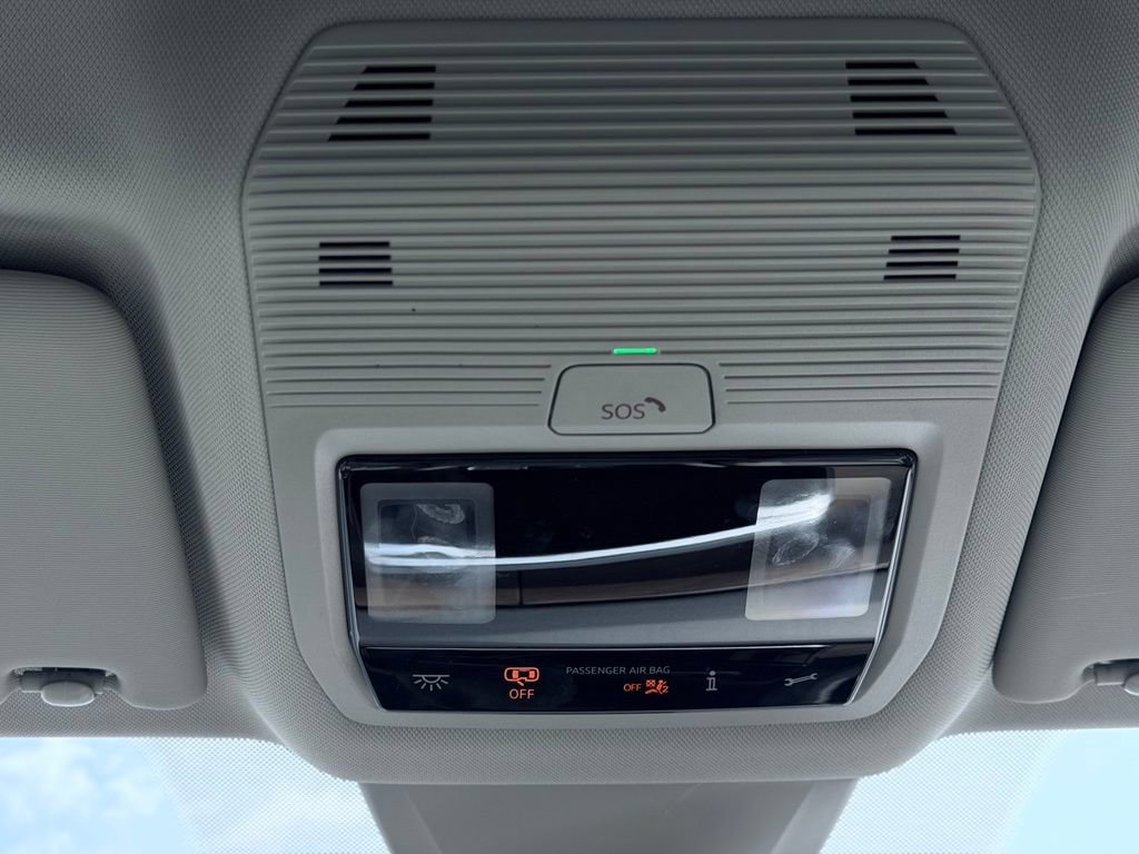 Used 2025 Volkswagen Atlas SE AWD/4WD image 46
